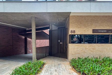 Apartamento à venda com 166m², 3 quartos e 3 vagas Apartamento à venda com 166m², 3 quartos e 3 vagasportaria