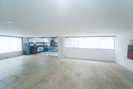 Apartamento à venda com 140m², 3 quartos e 2 vagas Apartamento à venda com 140m², 3 quartos e 2 vagasÁrea comum - Salão de festas