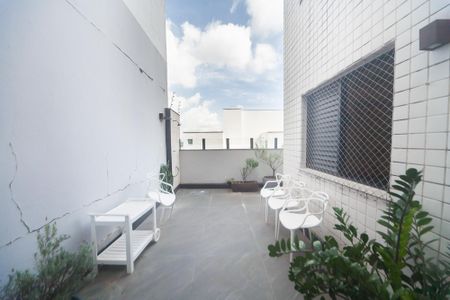 Apartamento à venda com 140m², 3 quartos e 2 vagas Apartamento à venda com 140m², 3 quartos e 2 vagasarea privativa