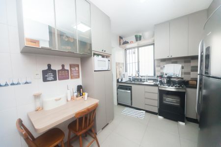 Apartamento à venda com 140m², 3 quartos e 2 vagas Apartamento à venda com 140m², 3 quartos e 2 vagasCozinha