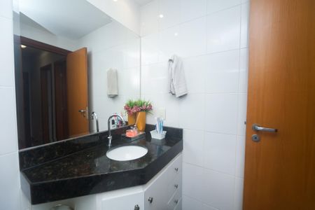 Apartamento à venda com 140m², 3 quartos e 2 vagas Apartamento à venda com 140m², 3 quartos e 2 vagasBanheiro Social