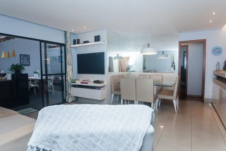 Apartamento à venda com 140m², 3 quartos e 2 vagas Apartamento à venda com 140m², 3 quartos e 2 vagassala