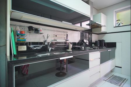 Casa à venda com 430m², 4 quartos e 6 vagasCozinha