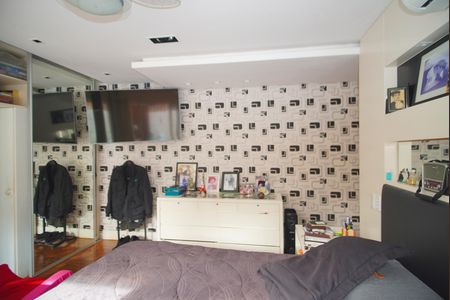 Casa à venda com 430m², 4 quartos e 6 vagasSuíte