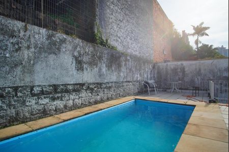 Casa à venda com 430m², 4 quartos e 6 vagasPiscina