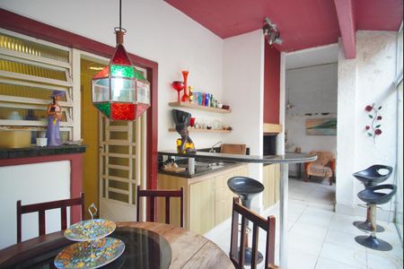 Casa à venda com 430m², 4 quartos e 6 vagasEspaço Gourmet