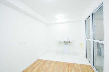 Apartamento para alugar com 44m², 2 quartos e 1 vagaSala/Cozinha