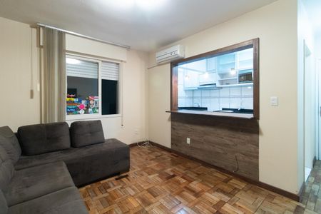 Sala de apartamento à venda com 1 quarto, 41m² em Medianeira, Porto Alegre