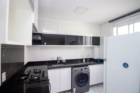 Apartamento para alugar com 45m², 2 quartos e 1 vaga Apartamento para alugar com 45m², 2 quartos e 1 vagaCozinha e Área de Serviço
