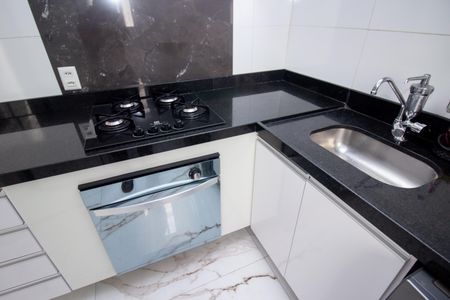 Apartamento para alugar com 45m², 2 quartos e 1 vaga Apartamento para alugar com 45m², 2 quartos e 1 vagaCozinha e Área de Serviço