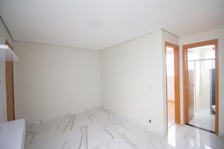 Sala de apartamento para alugar com 2 quartos, 45m² em Chacaras Reunidas Santa Terezinha, Contagem