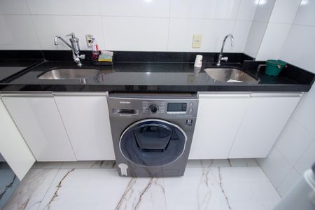 Apartamento para alugar com 45m², 2 quartos e 1 vaga Apartamento para alugar com 45m², 2 quartos e 1 vagaCozinha e Área de Serviço