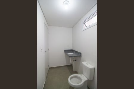 Casa de condomínio para alugar com 115m², 3 quartos e 2 vagasBanheiro