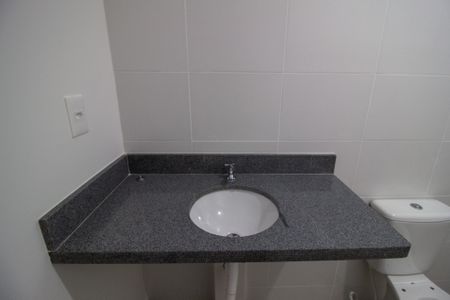 Casa de condomínio para alugar com 115m², 3 quartos e 2 vagasBanheiro