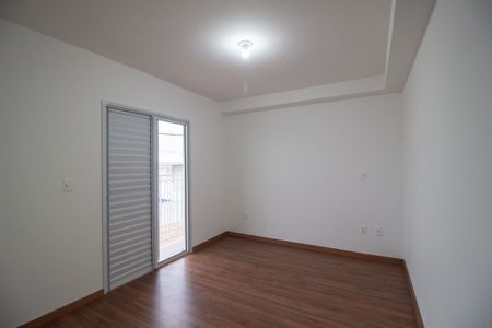 Casa de condomínio para alugar com 115m², 3 quartos e 2 vagasSuíte