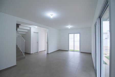 Casa de condomínio para alugar com 115m², 3 quartos e 2 vagasSala