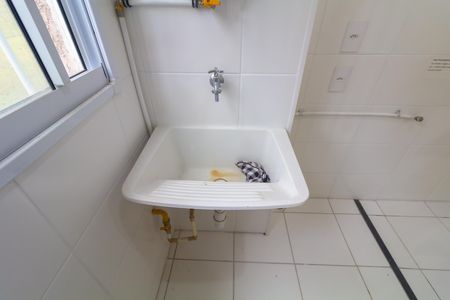 Apartamento à venda com 42m², 2 quartos e 1 vaga Apartamento à venda com 42m², 2 quartos e 1 vagaCozinha e Área de Serviço