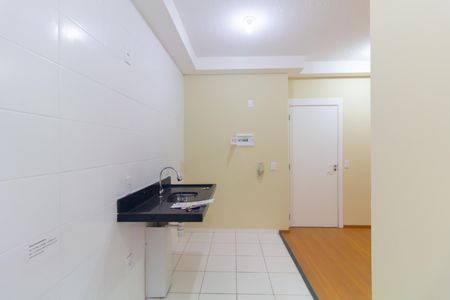Apartamento à venda com 42m², 2 quartos e 1 vaga Apartamento à venda com 42m², 2 quartos e 1 vagaCozinha e Área de Serviço