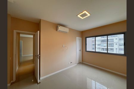 Apartamento à venda com 80m², 2 quartos e 1 vaga