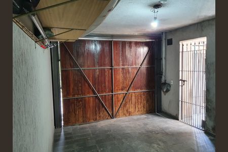 Casa à venda com 176m², 3 quartos e 2 vagasGaragem