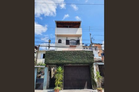 Casa à venda com 176m², 3 quartos e 2 vagasFachada