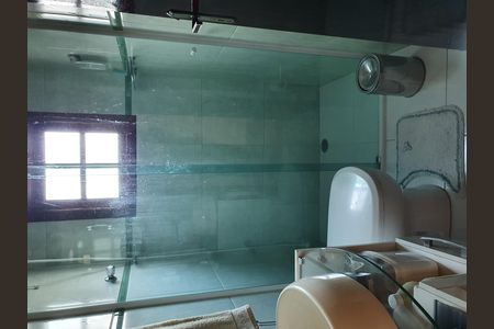 Casa à venda com 176m², 3 quartos e 2 vagasBanheiro