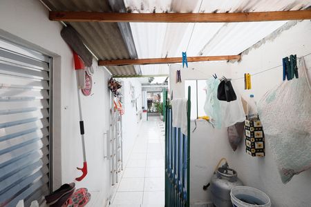 Casa à venda com 105m², 3 quartos e 2 vagas Casa à venda com 105m², 3 quartos e 2 vagasÁrea de Serviço casa 2