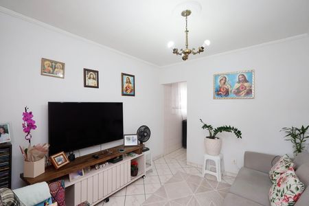 Casa à venda com 105m², 3 quartos e 2 vagas Casa à venda com 105m², 3 quartos e 2 vagasÁrea de Serviço casa 1