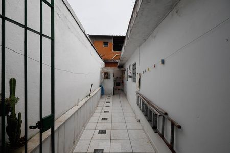 Casa à venda com 105m², 3 quartos e 2 vagas Casa à venda com 105m², 3 quartos e 2 vagasVaranda
