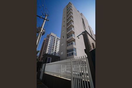 Apartamento para alugar com 54m², 2 quartos e 1 vaga Apartamento para alugar com 54m², 2 quartos e 1 vagaFachada