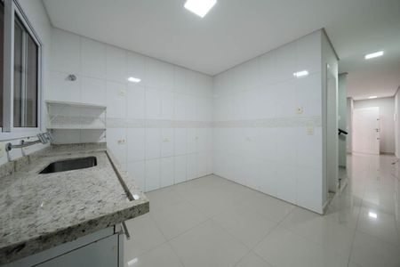 Casa à venda com 90m², 2 quartos e 2 vagasCozinha