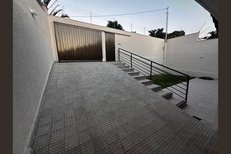 Foto 03 de casa para alugar com 3 quartos, 360m² em Santa Branca, Belo Horizonte
