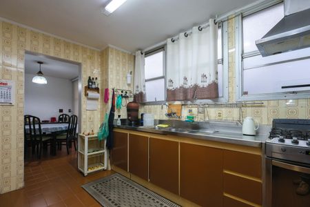 Apartamento à venda com 178m², 4 quartos e 3 vagas Apartamento à venda com 178m², 4 quartos e 3 vagasCozinha