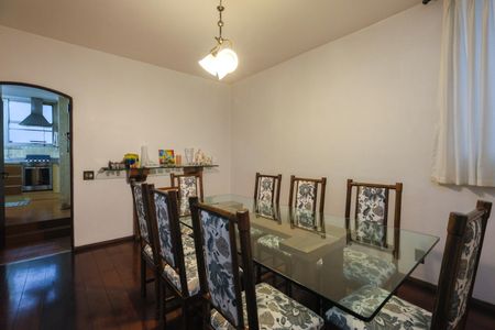 Apartamento à venda com 178m², 4 quartos e 3 vagas Apartamento à venda com 178m², 4 quartos e 3 vagasSala de Jantar