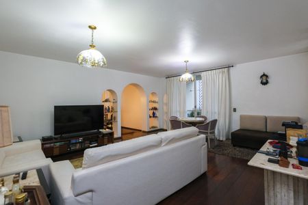 Apartamento à venda com 178m², 4 quartos e 3 vagas Apartamento à venda com 178m², 4 quartos e 3 vagasSala