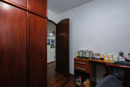 Apartamento à venda com 178m², 4 quartos e 3 vagas Apartamento à venda com 178m², 4 quartos e 3 vagasSuíte 2