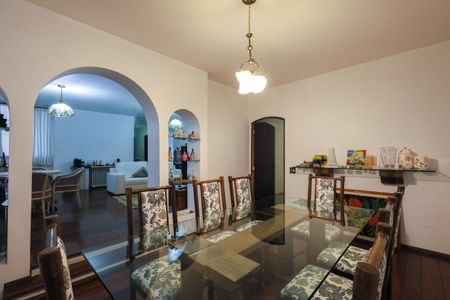 Apartamento à venda com 178m², 4 quartos e 3 vagas Apartamento à venda com 178m², 4 quartos e 3 vagasSala de Jantar