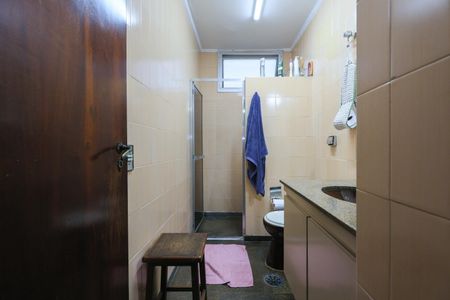 Apartamento à venda com 178m², 4 quartos e 3 vagas Apartamento à venda com 178m², 4 quartos e 3 vagasBanheiro da Suíte 2