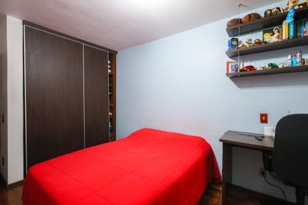 Apartamento à venda com 178m², 4 quartos e 3 vagas Apartamento à venda com 178m², 4 quartos e 3 vagasQuarto 2