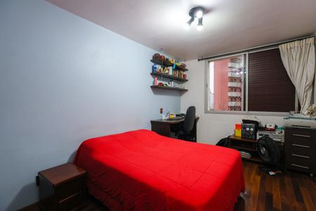 Apartamento à venda com 178m², 4 quartos e 3 vagas Apartamento à venda com 178m², 4 quartos e 3 vagasQuarto 2