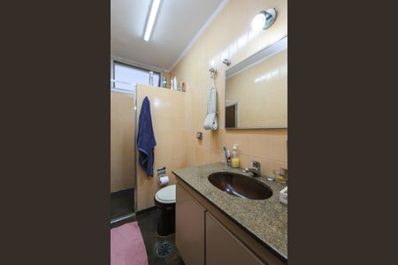 Apartamento à venda com 178m², 4 quartos e 3 vagas Apartamento à venda com 178m², 4 quartos e 3 vagasBanheiro da Suíte 2