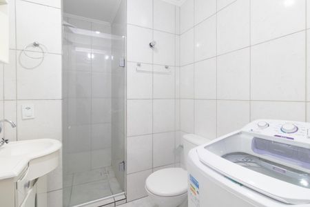 Banheiro de apartamento para alugar com 1 quarto, 60m² em Centro Histórico, Porto Alegre