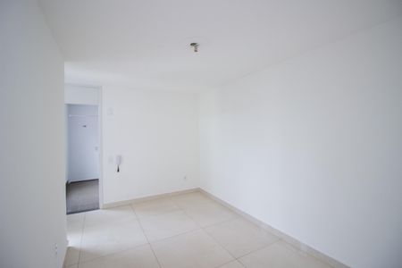 Sala de apartamento para alugar com 2 quartos, 50m² em Parque Xangri-lá, Contagem