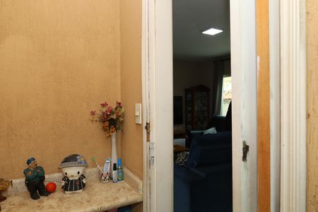 Casa à venda com 320m², 3 quartos e 5 vagasBanheiro 3 - Lavabo