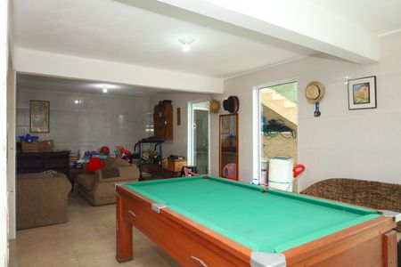 Casa à venda com 320m², 3 quartos e 5 vagasÁrea de lazer