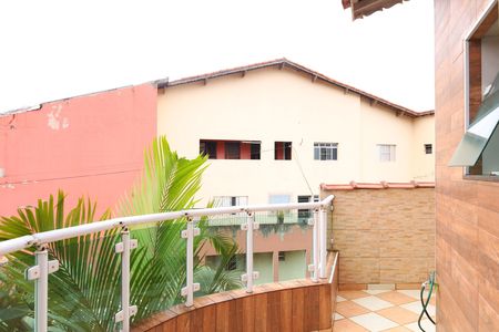 Casa à venda com 320m², 3 quartos e 5 vagasVaranda 2