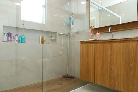 Casa à venda com 320m², 3 quartos e 5 vagasBanheiro 1 - Suíte