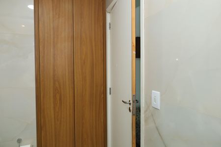 Casa à venda com 320m², 3 quartos e 5 vagasBanheiro 1 - Suíte