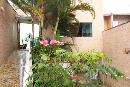 Casa à venda com 320m², 3 quartos e 5 vagasFachada interna