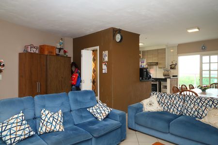 Casa à venda com 320m², 3 quartos e 5 vagasSala